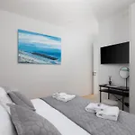 Piano By Adriaticluxuryvillas Vila Turanj