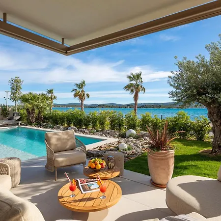 Piano By Adriaticluxuryvillas Турань