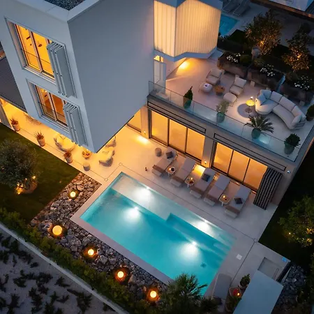 Piano By Adriaticluxuryvillas Turanj