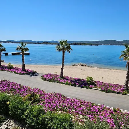 Piano By Adriaticluxuryvillas Vila Turanj