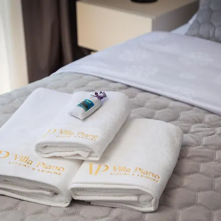 Piano - Adriatic Luxury *