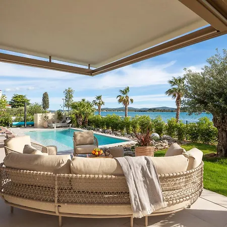 Piano - Adriatic Luxury